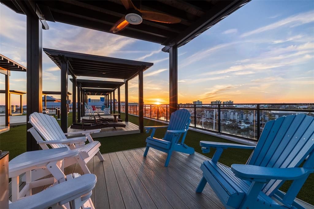 For Sale: $1,139,000 (3 beds, 3 baths, 1727 Square Feet)