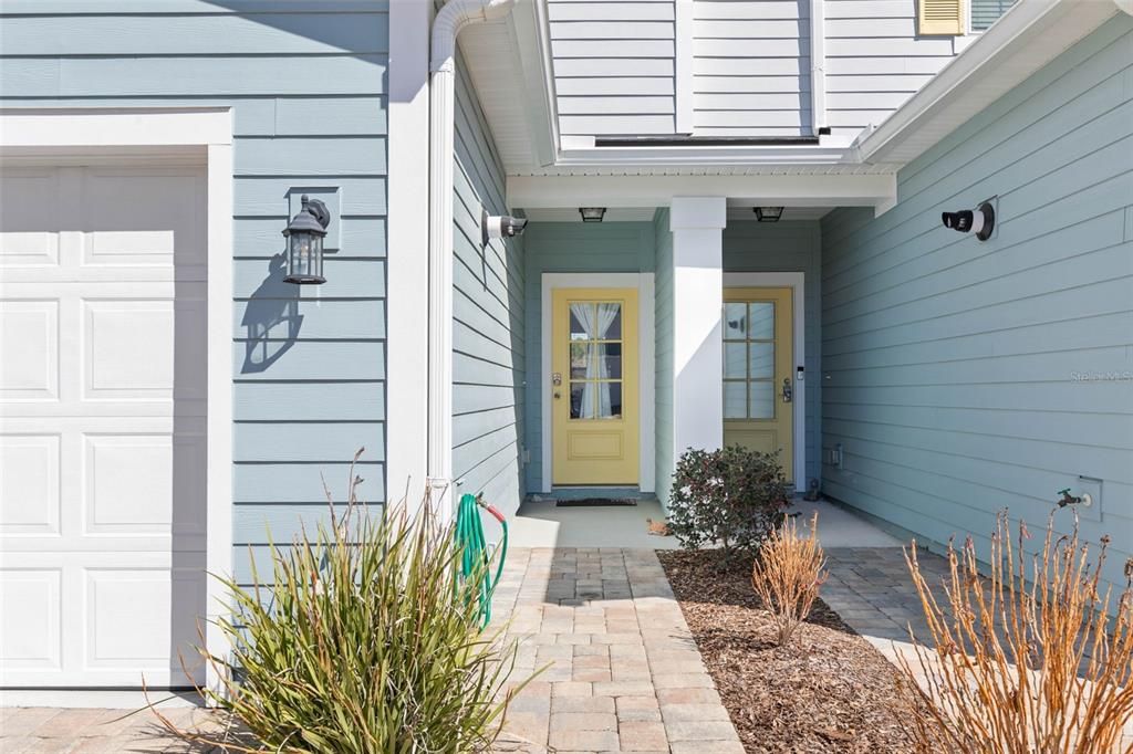 For Sale: $274,500 (2 beds, 2 baths, 1289 Square Feet)