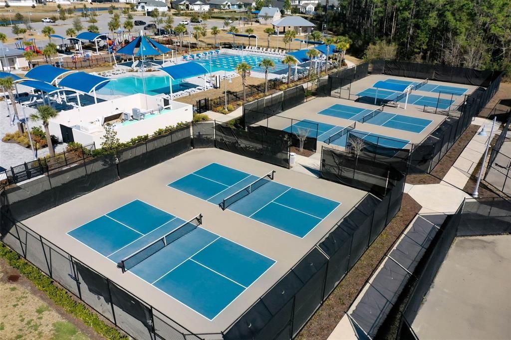 For Sale: $274,500 (2 beds, 2 baths, 1289 Square Feet)