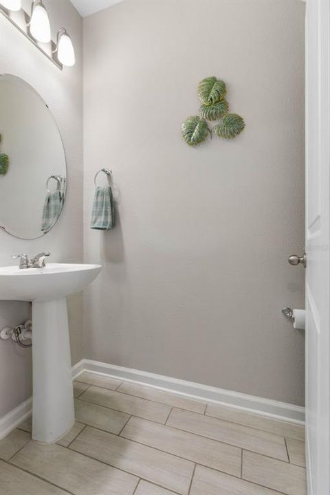 For Sale: $274,500 (2 beds, 2 baths, 1289 Square Feet)