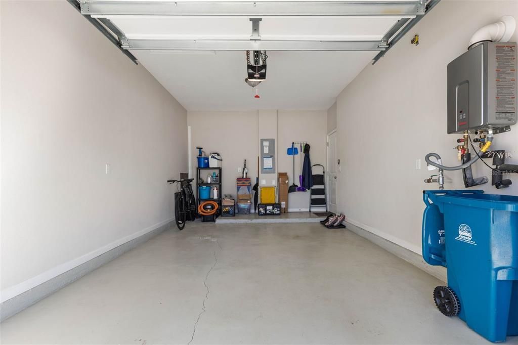 For Sale: $274,500 (2 beds, 2 baths, 1289 Square Feet)