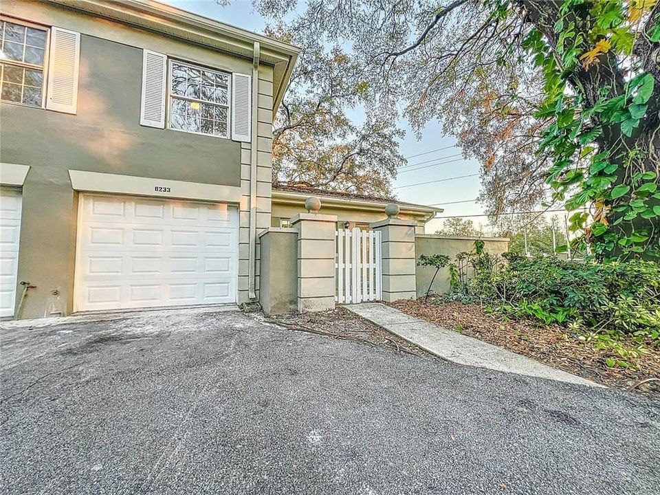 Active With Contract: $149,900 (3 beds, 2 baths, 1272 Square Feet)