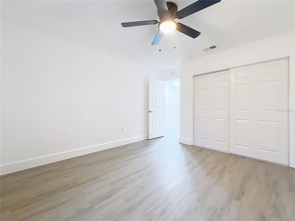 Active With Contract: $149,900 (3 beds, 2 baths, 1272 Square Feet)