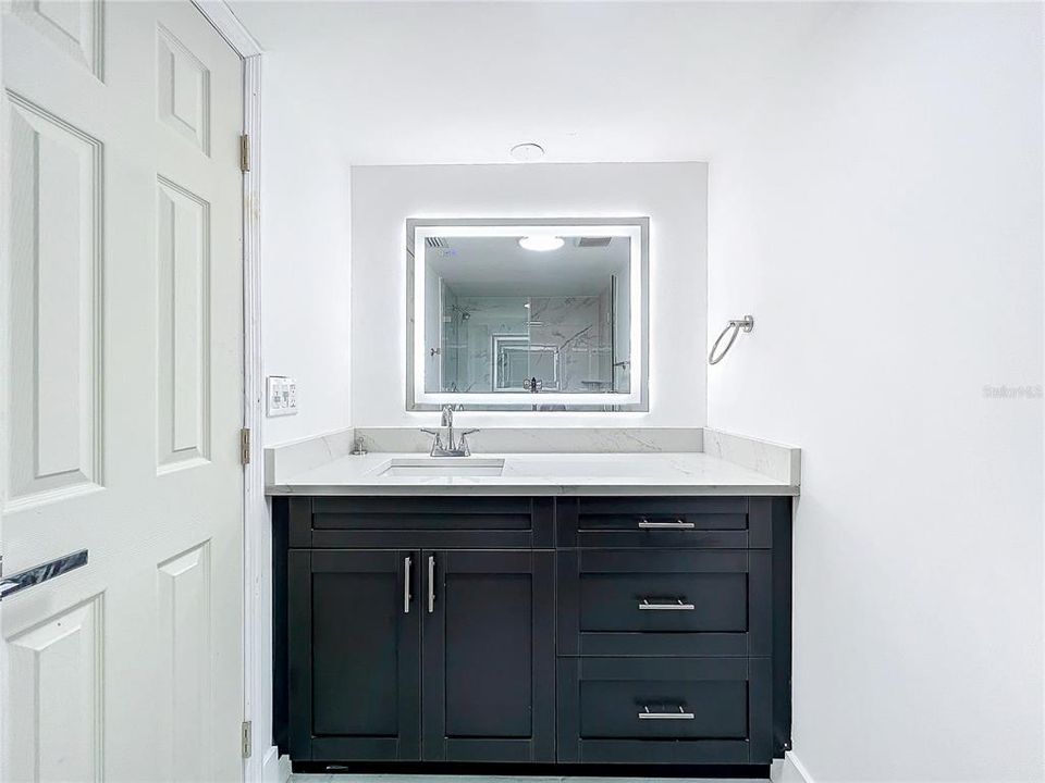 Active With Contract: $149,900 (3 beds, 2 baths, 1272 Square Feet)