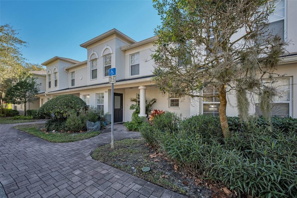 Active With Contract: $255,000 (2 beds, 2 baths, 1680 Square Feet)