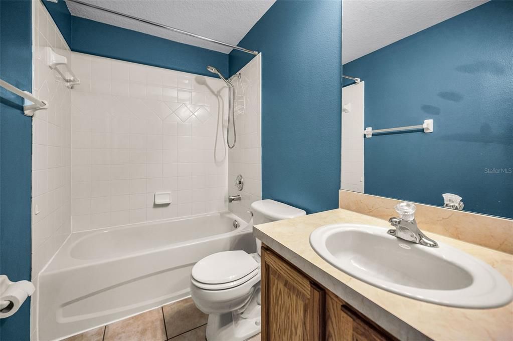 Active With Contract: $255,000 (2 beds, 2 baths, 1680 Square Feet)