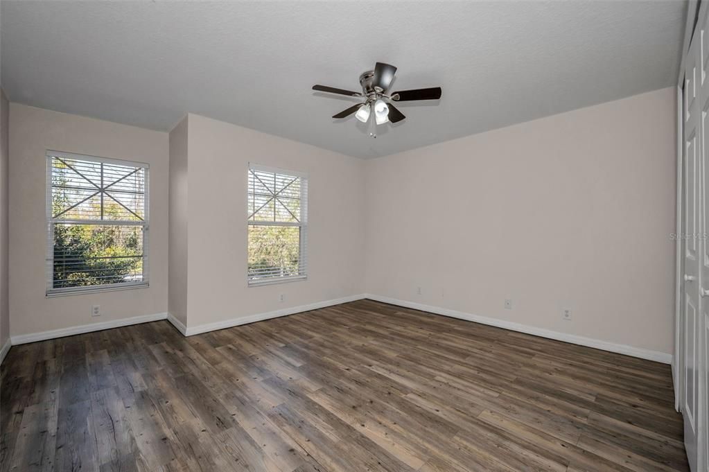 Active With Contract: $255,000 (2 beds, 2 baths, 1680 Square Feet)