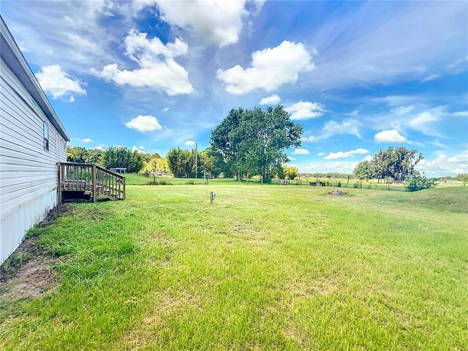 For Sale: $222,000 (3 beds, 2 baths, 1215 Square Feet)