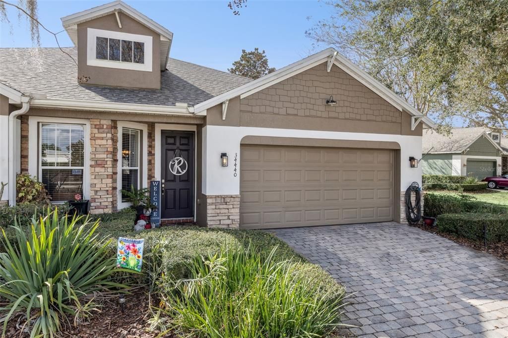 For Sale: $305,000 (3 beds, 2 baths, 1509 Square Feet)