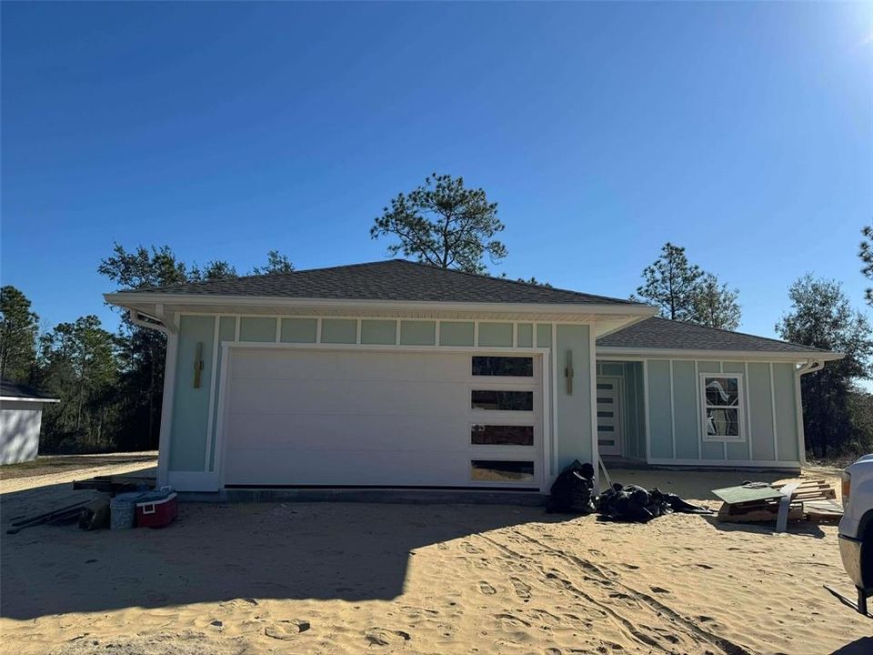 На продажу: $299,900 (3 спален, 2 ванн, 1372 Квадратных фут)