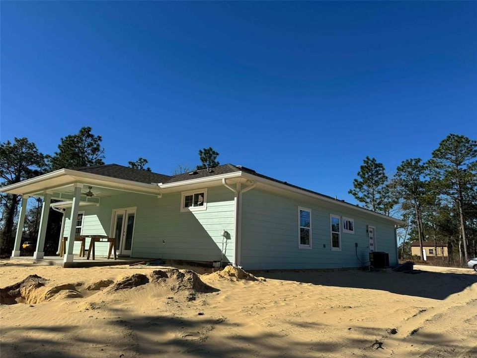 На продажу: $299,900 (3 спален, 2 ванн, 1372 Квадратных фут)