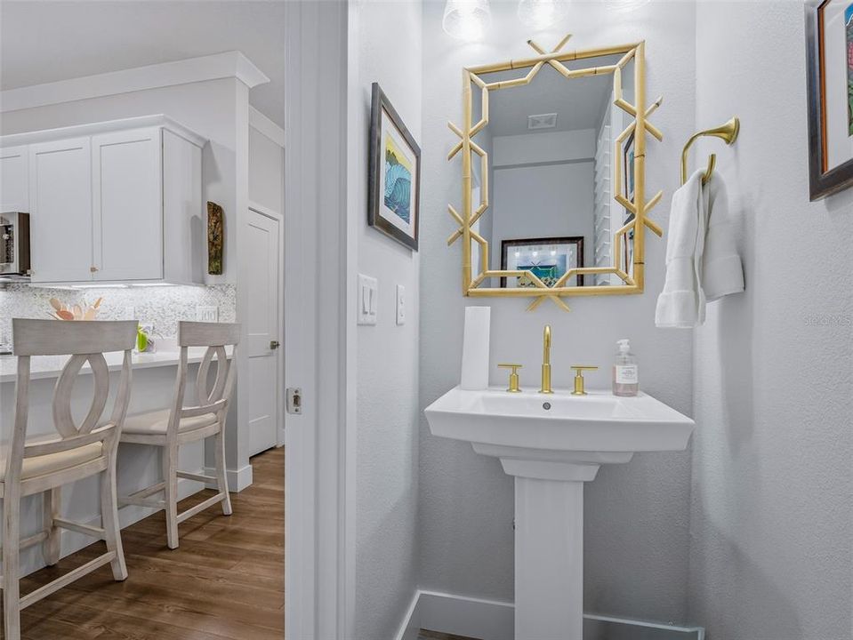 Activo con contrato: $565,000 (4 camas, 3 baños, 2092 Pies cuadrados)