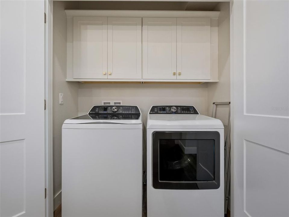 Activo con contrato: $565,000 (4 camas, 3 baños, 2092 Pies cuadrados)