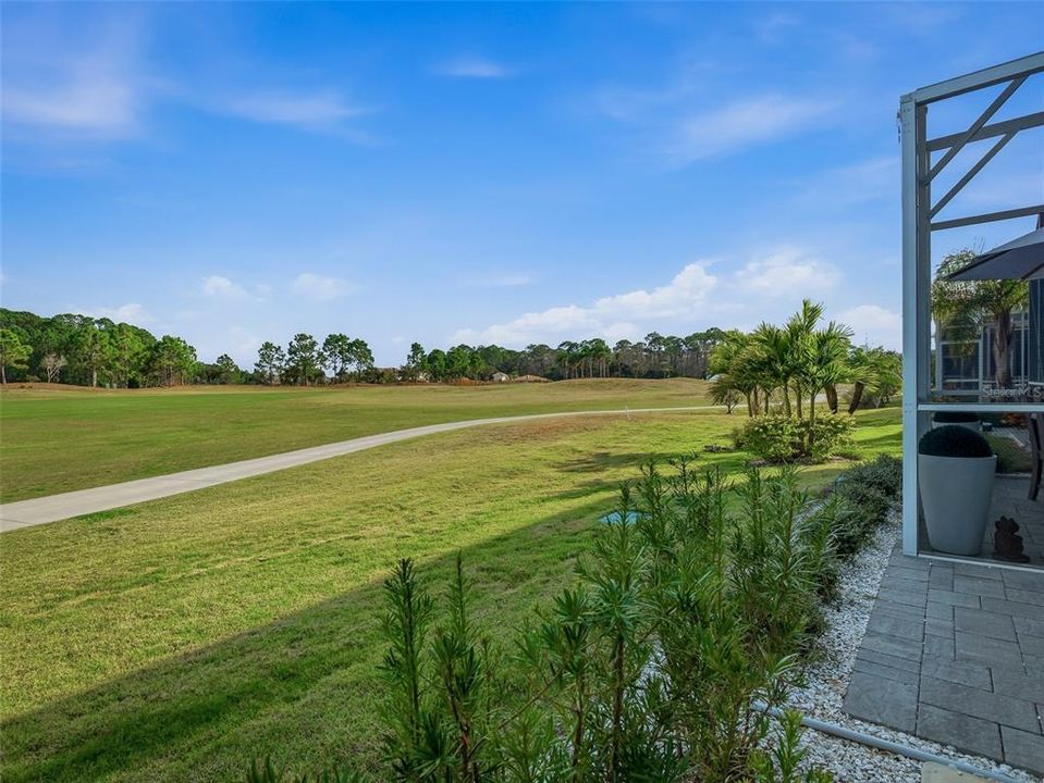 Activo con contrato: $565,000 (4 camas, 3 baños, 2092 Pies cuadrados)