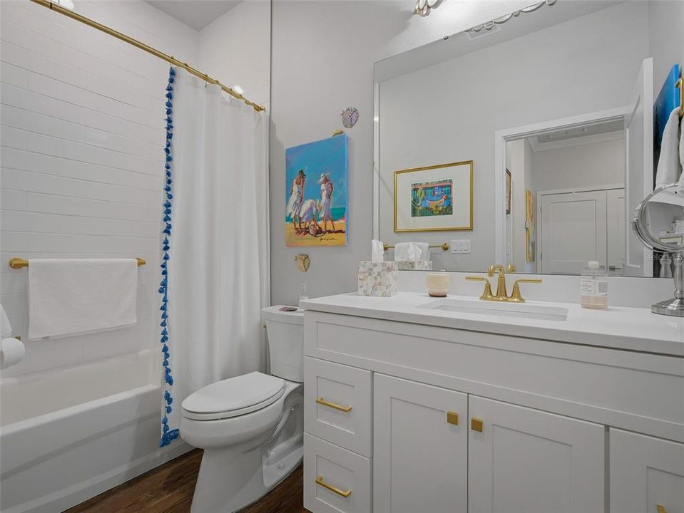 Activo con contrato: $565,000 (4 camas, 3 baños, 2092 Pies cuadrados)