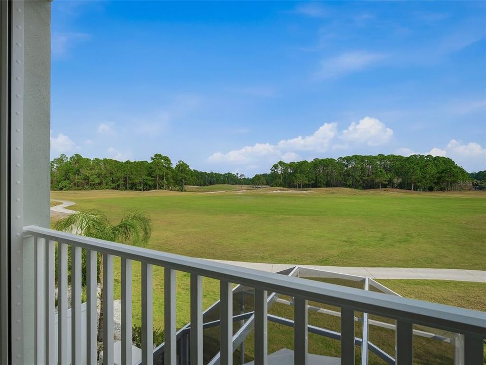 Activo con contrato: $565,000 (4 camas, 3 baños, 2092 Pies cuadrados)