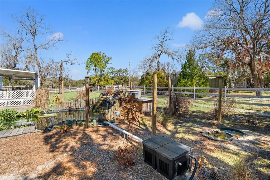 Active With Contract: $259,000 (2 beds, 2 baths, 728 Square Feet)