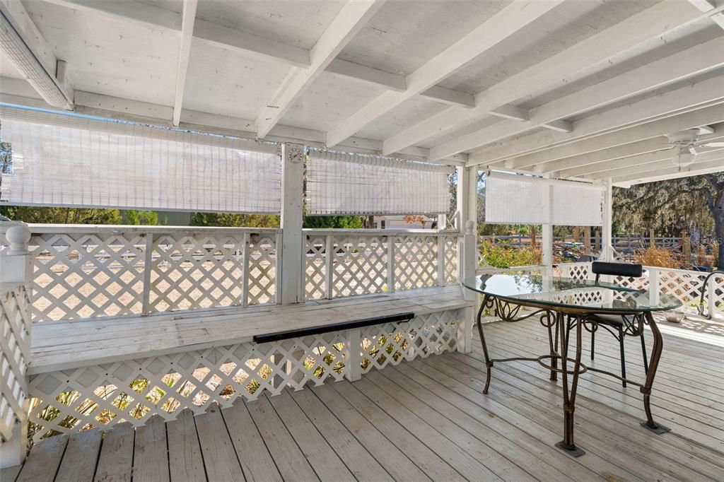 Active With Contract: $259,000 (2 beds, 2 baths, 728 Square Feet)