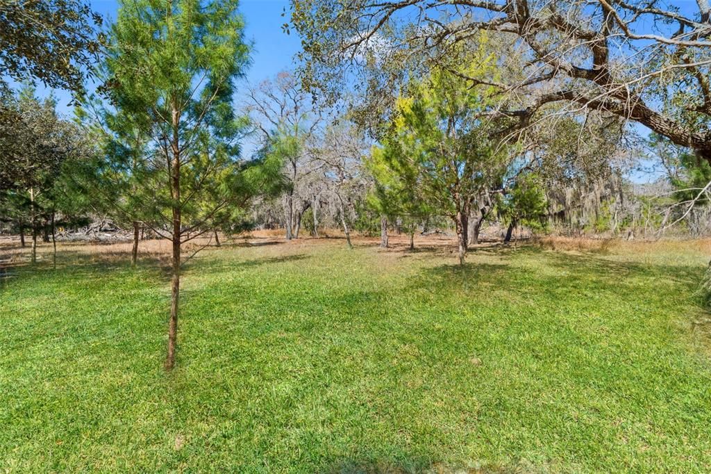 Active With Contract: $259,000 (2 beds, 2 baths, 728 Square Feet)