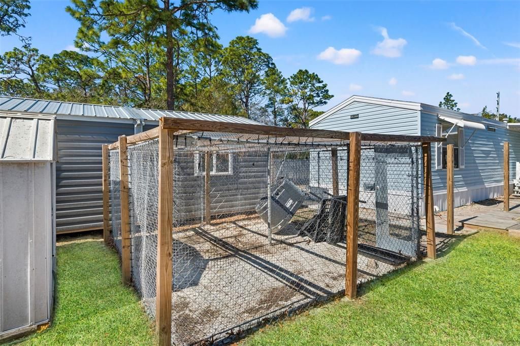 Active With Contract: $259,000 (2 beds, 2 baths, 728 Square Feet)