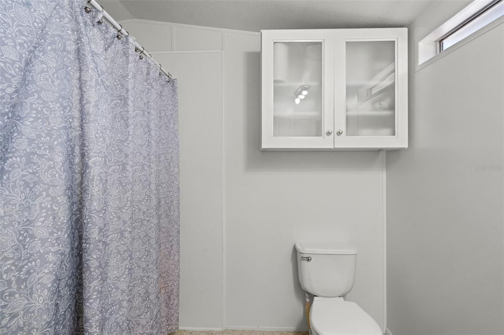 Active With Contract: $259,000 (2 beds, 2 baths, 728 Square Feet)