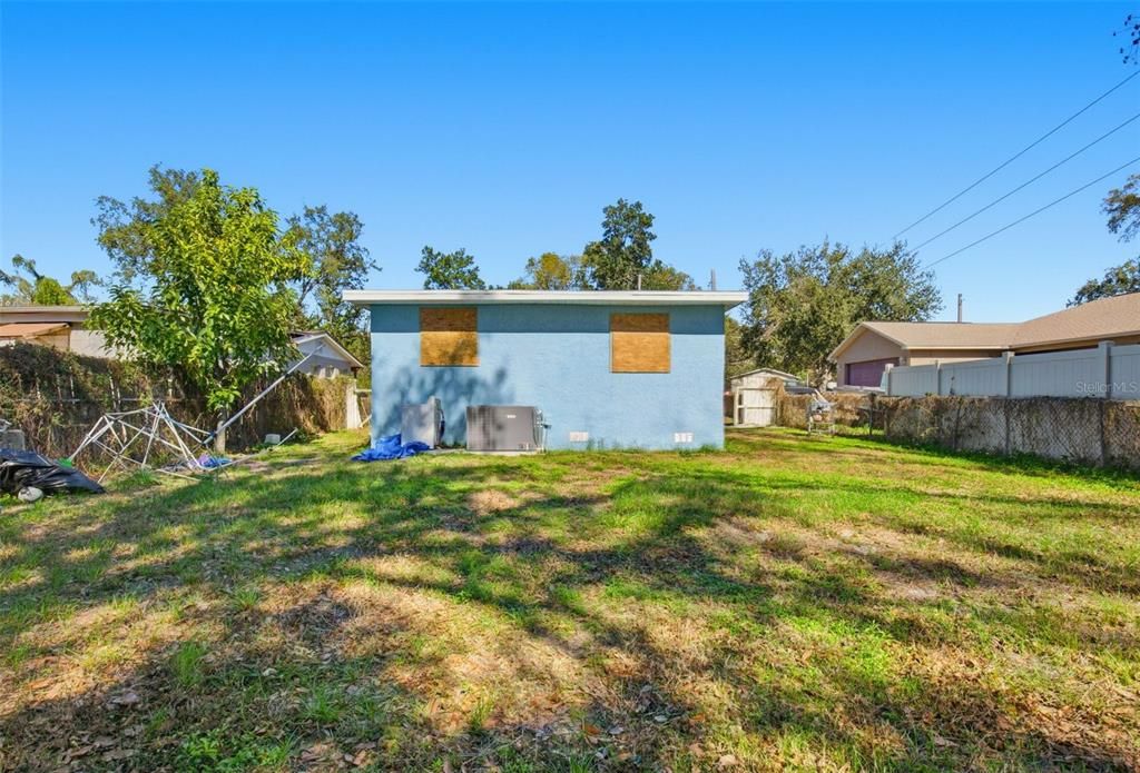 Activo con contrato: $144,999 (3 camas, 1 baños, 960 Pies cuadrados)