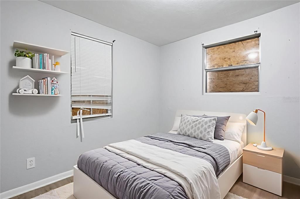 Activo con contrato: $144,999 (3 camas, 1 baños, 960 Pies cuadrados)