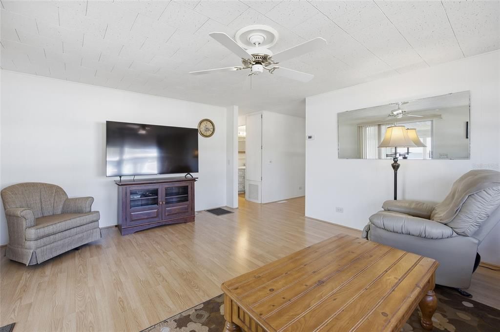 En Venta: $119,000 (2 camas, 1 baños, 999 Pies cuadrados)