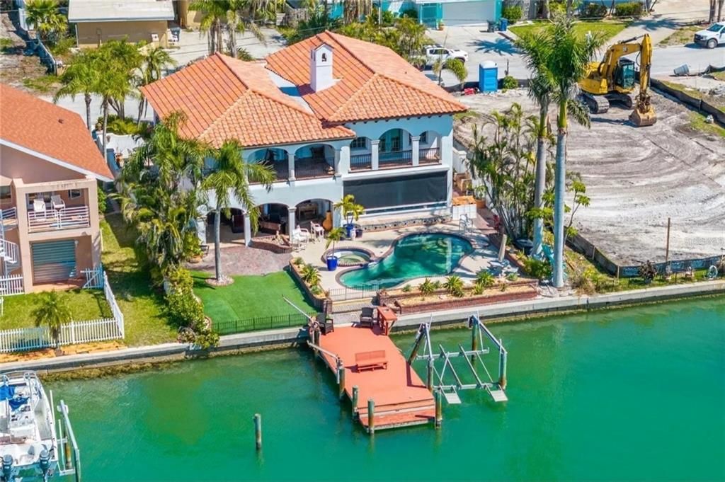 Vendido Recientemente: $1,995,000 (5 camas, 3 baños, 3834 Pies cuadrados)