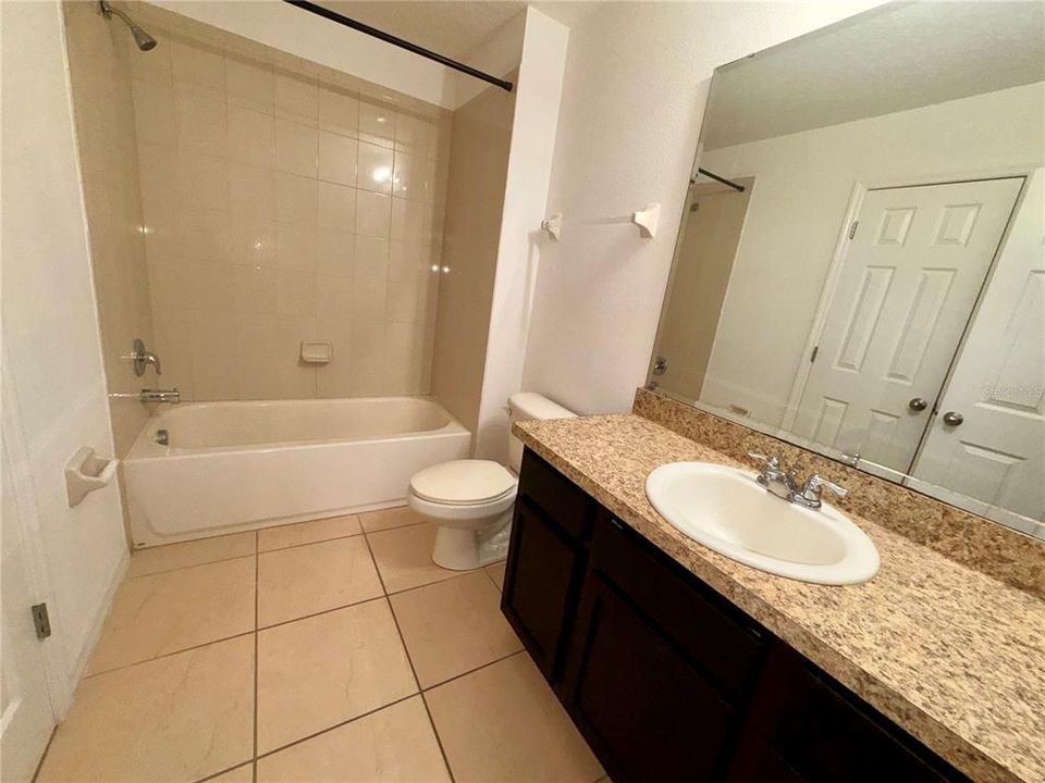 Active With Contract: $1,900 (3 beds, 3 baths, 1831 Square Feet)