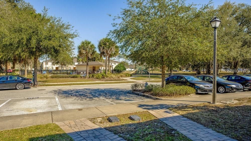 Active With Contract: $1,900 (3 beds, 3 baths, 1831 Square Feet)