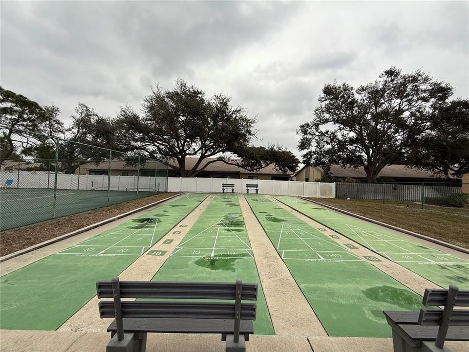 Под контрактом: $155,000 (2 спален, 2 ванн, 803 Квадратных фут)