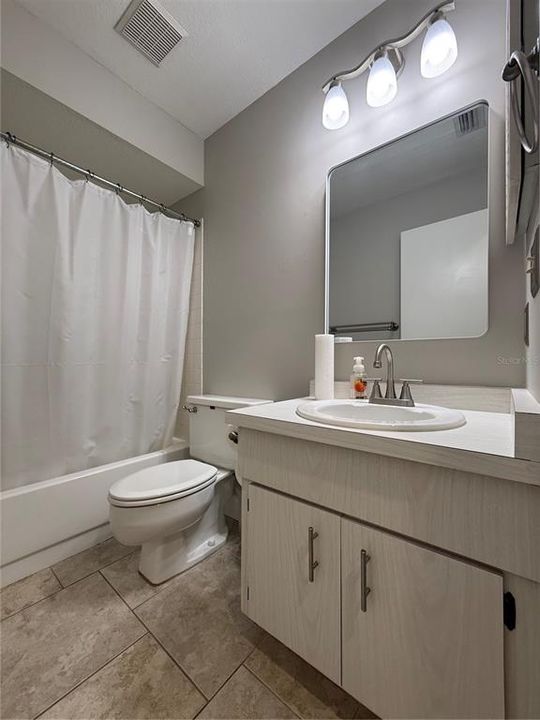 Под контрактом: $155,000 (2 спален, 2 ванн, 803 Квадратных фут)