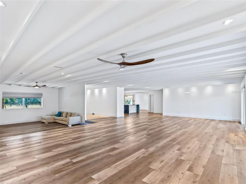 For Sale: $1,200,000 (4 beds, 3 baths, 4341 Square Feet)