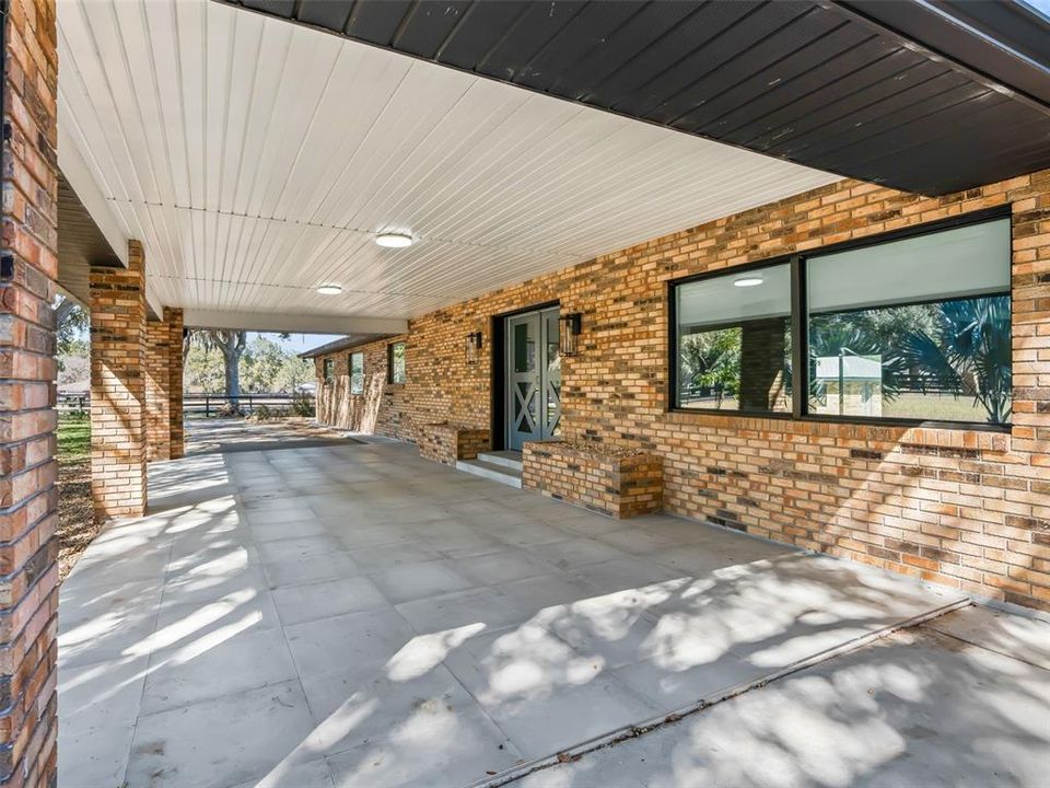 For Sale: $1,200,000 (4 beds, 3 baths, 4341 Square Feet)
