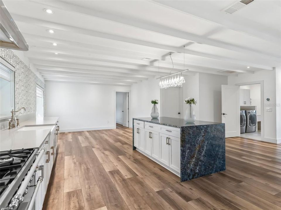 For Sale: $1,200,000 (4 beds, 3 baths, 4341 Square Feet)