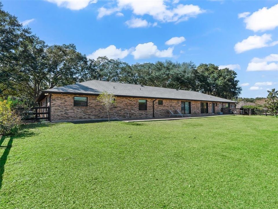 For Sale: $1,200,000 (4 beds, 3 baths, 4341 Square Feet)