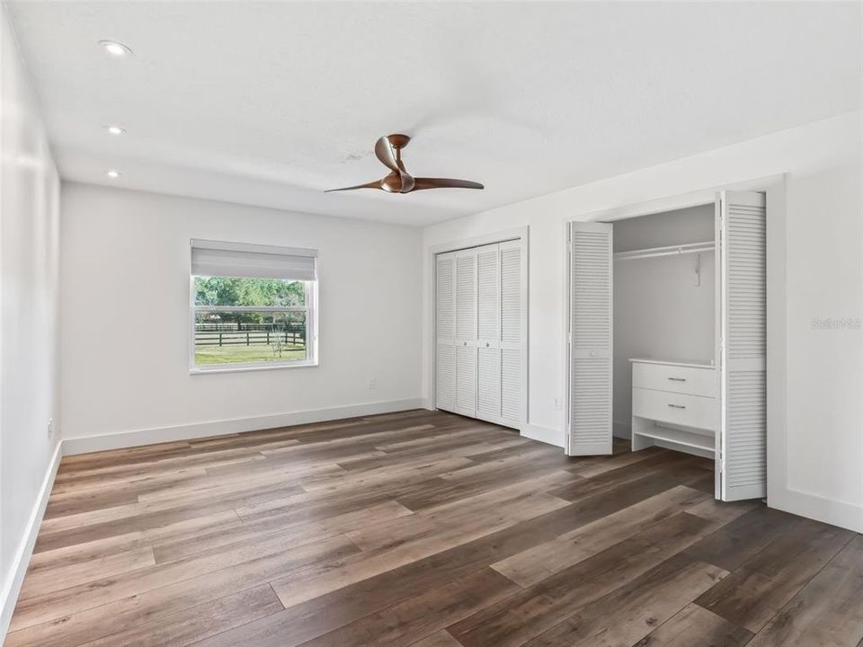 For Sale: $1,200,000 (4 beds, 3 baths, 4341 Square Feet)