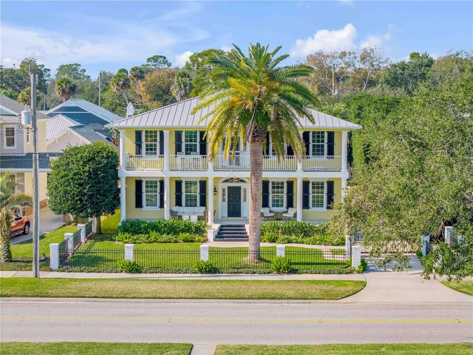 На продажу: $3,230,000 (5 спален, 4 ванн, 4653 Квадратных фут)