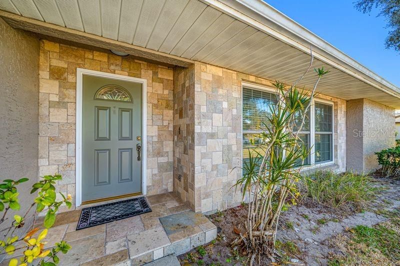 For Sale: $575,000 (4 beds, 2 baths, 1878 Square Feet)