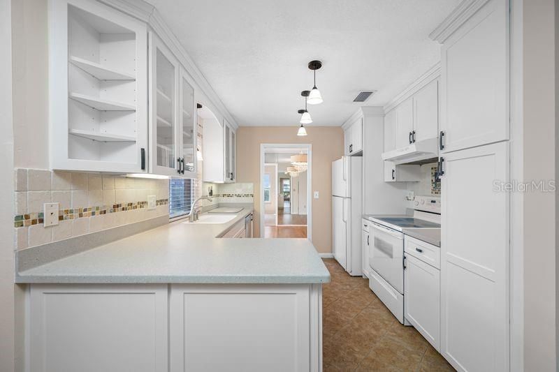 For Sale: $575,000 (4 beds, 2 baths, 1878 Square Feet)
