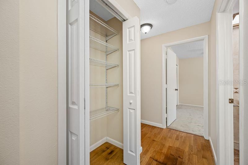 For Sale: $575,000 (4 beds, 2 baths, 1878 Square Feet)