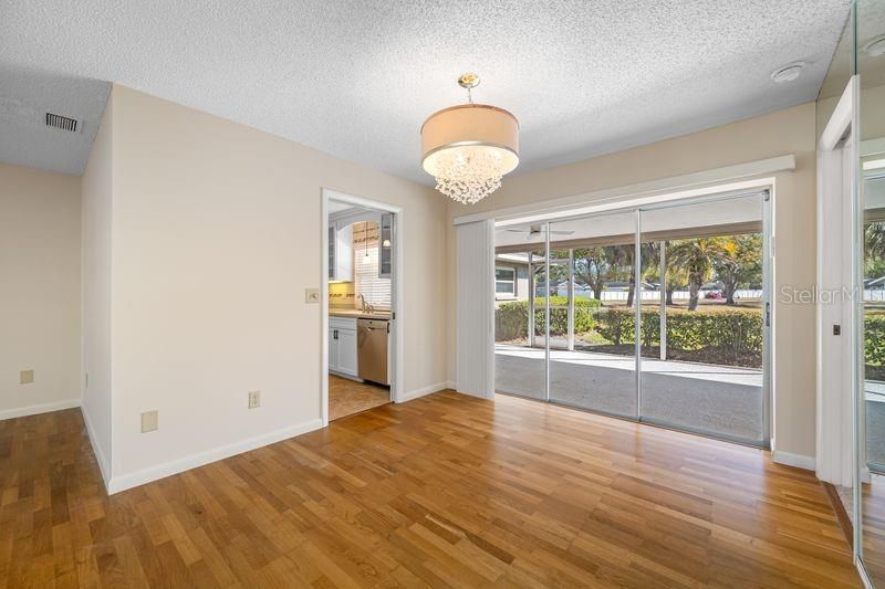 For Sale: $575,000 (4 beds, 2 baths, 1878 Square Feet)