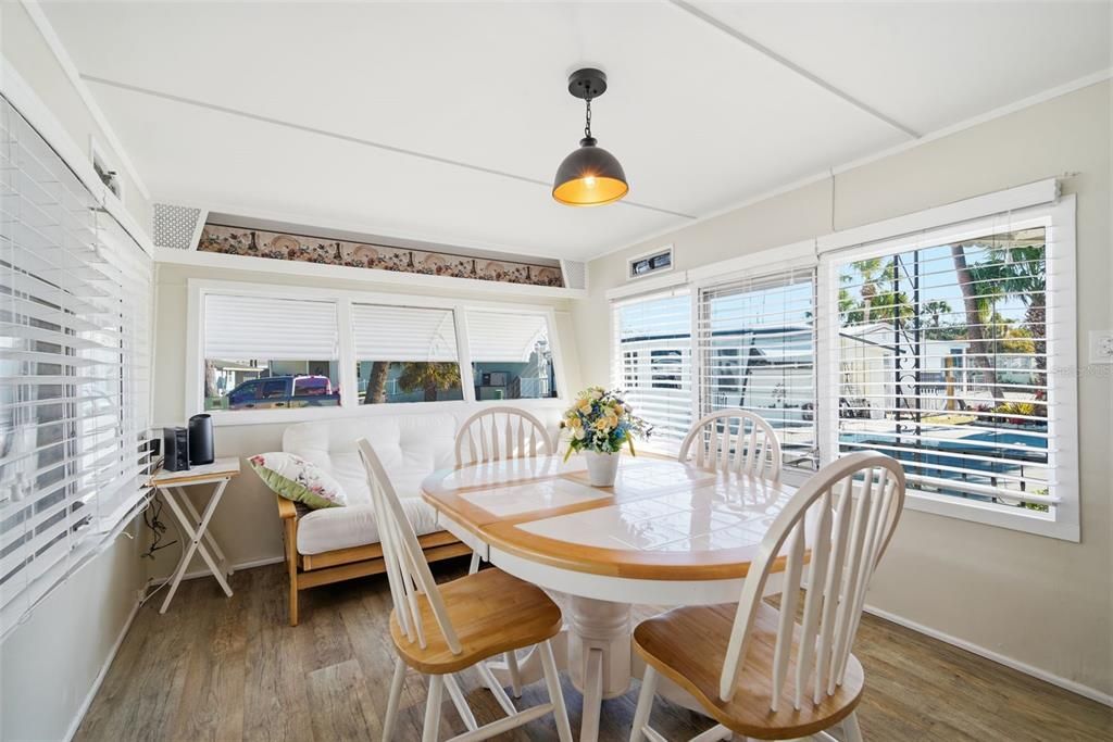 En Venta: $145,000 (2 camas, 1 baños, 800 Pies cuadrados)