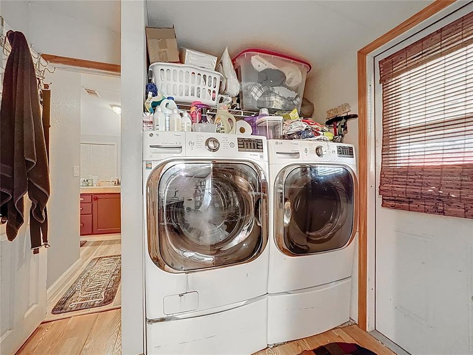 For Sale: $395,000 (4 beds, 2 baths, 1512 Square Feet)