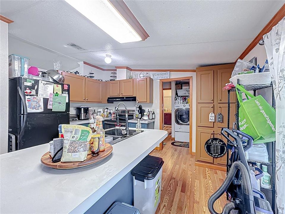 For Sale: $395,000 (4 beds, 2 baths, 1512 Square Feet)