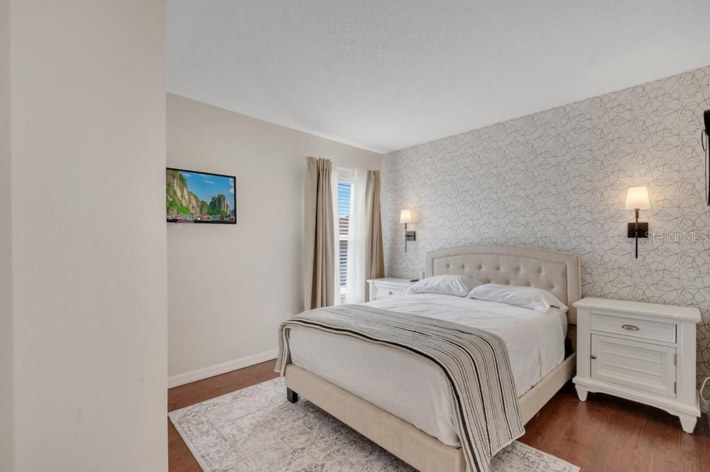 Activo con contrato: $525,000 (7 camas, 4 baños, 2771 Pies cuadrados)