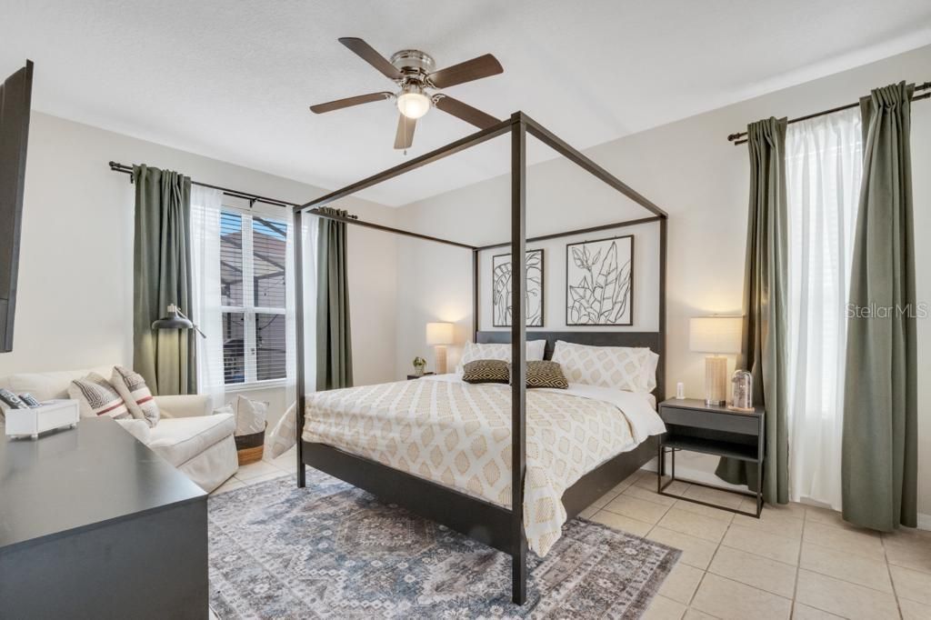 Activo con contrato: $525,000 (7 camas, 4 baños, 2771 Pies cuadrados)