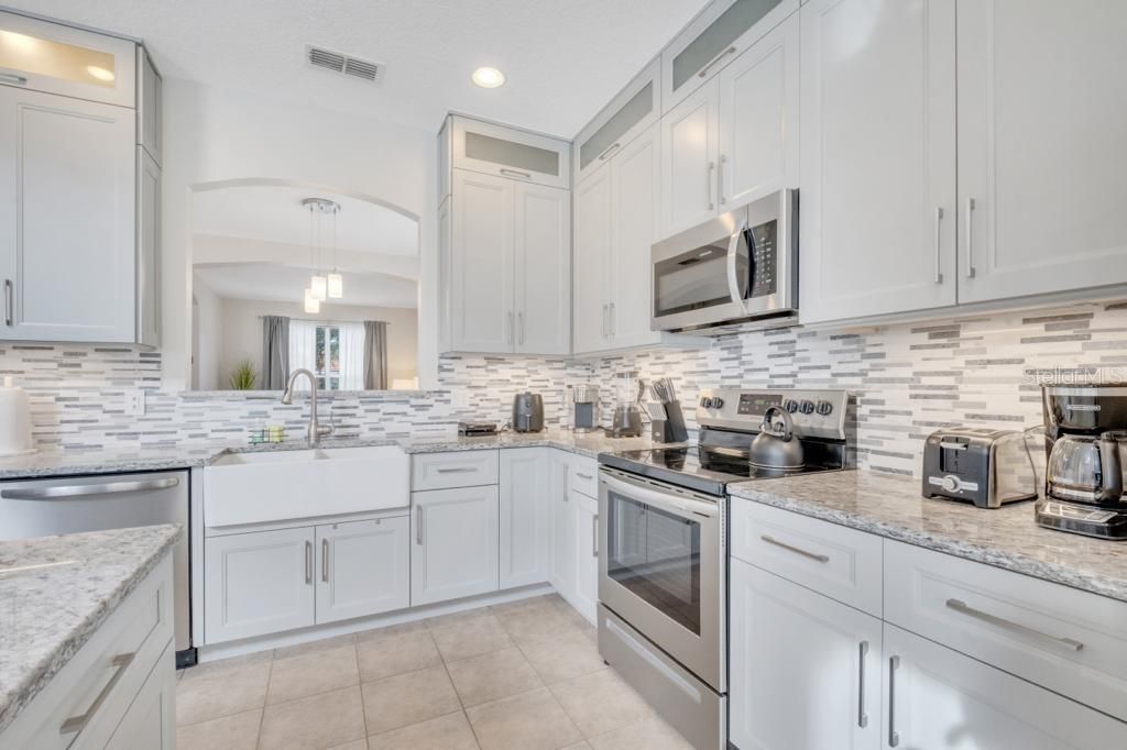 Activo con contrato: $525,000 (7 camas, 4 baños, 2771 Pies cuadrados)