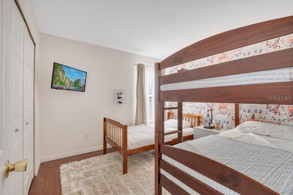 Activo con contrato: $525,000 (7 camas, 4 baños, 2771 Pies cuadrados)